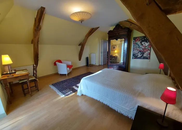 De La Houzardiere, Jusqu'a 7 Pers Bazougers